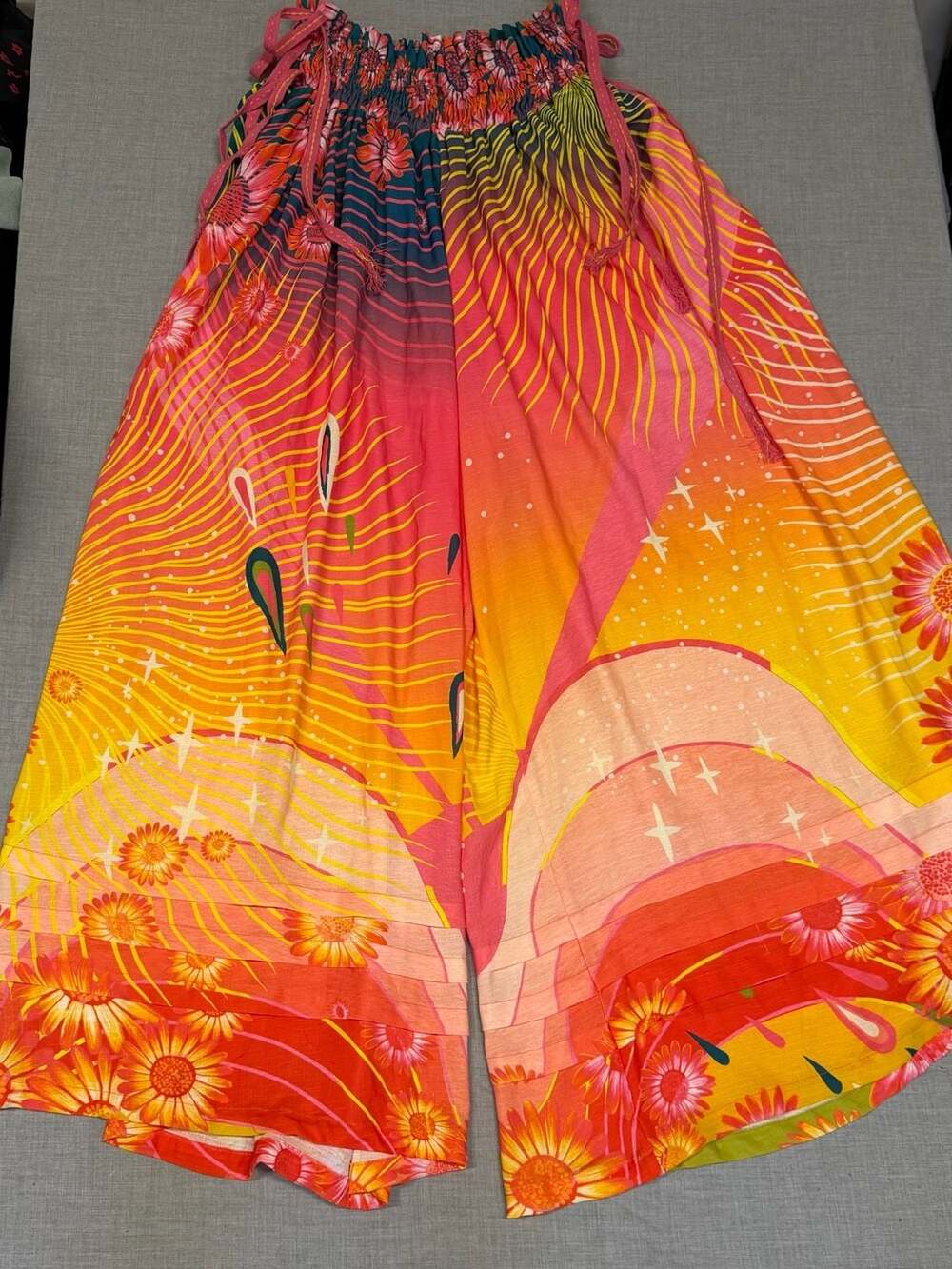 Agua Bendita Revolve Wide Leg in Solaris Ombre - Picture 2 of 12